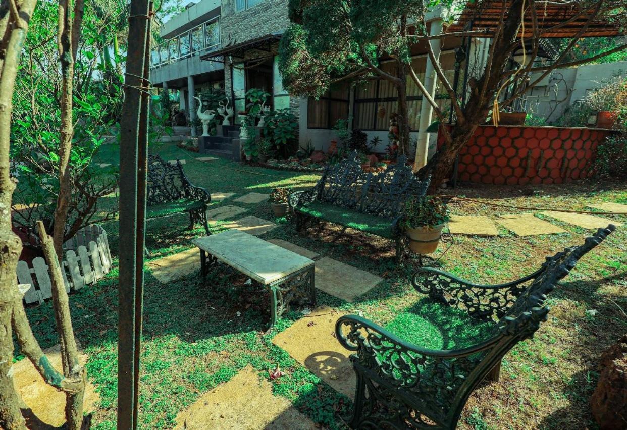 Valleycrest Villa With Swimming Pool マハバレシュワール エクステリア 写真